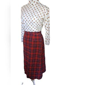 Pendleton vintage red and black‎  plaid wool skirt size 12